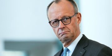 Φρίντριχ Μερτς: «Απαράδεκτο το αμερικανικό σχέδιο για τον πόλεμο στην Ουκρανία και τα δεσμευμένα ρωσικά περιουσιακά στοιχεία»