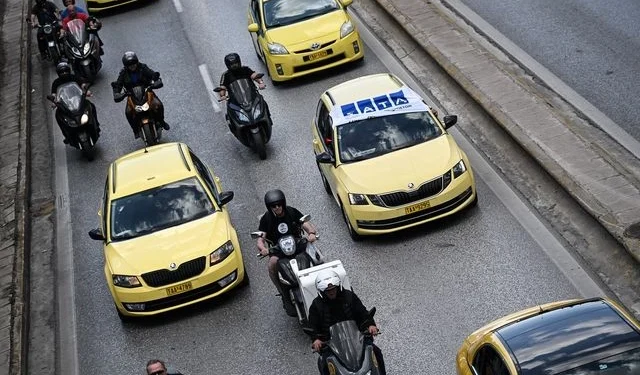 Πανελλαδική απεργία των ταξί στις 2 και 3 Δεκεμβρίου - Ποια είναι τα βασικά αιτήματα του ΠΟΕΙΑΤΑ