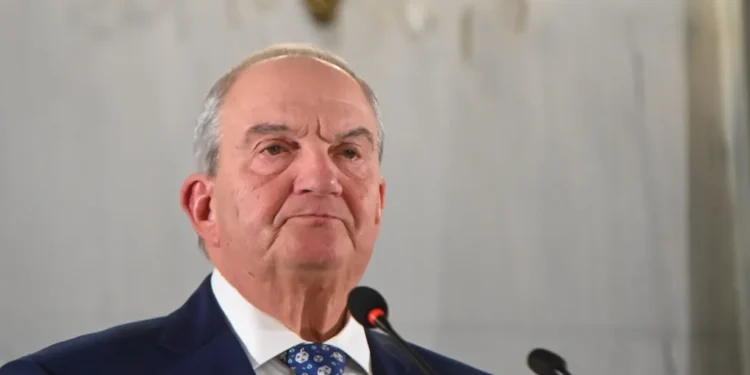 Νέα παρέμβαση αναμένεται από τον Κ. Καραμανλή - Θα είναι ομιλητής σε εκδήλωση για τα 15 χρόνια της εφημερίδας «Δημοκρατία»