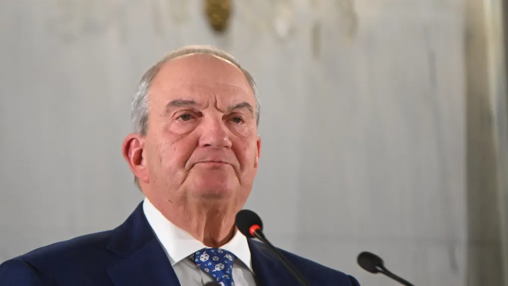 Νέα παρέμβαση αναμένεται από τον Κ. Καραμανλή - Θα είναι ομιλητής σε εκδήλωση για τα 15 χρόνια της εφημερίδας «Δημοκρατία»