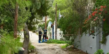 Έγκλημα στη Σαλαμίνα: Η 46χρονη ομολόγησε τη δολοφονία της 75χρονης πεθεράς της