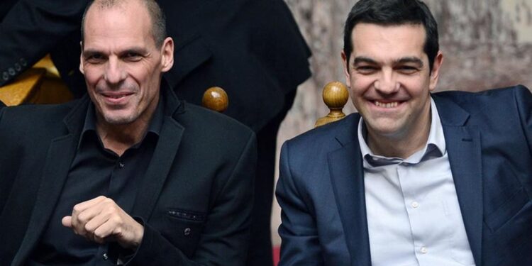 Guardian για Τσίπρα και Βαρουφάκη: "Η μεγαλύτερη δολοφονία χαρακτήρα στη σύγχρονη ελληνική ιστορία"