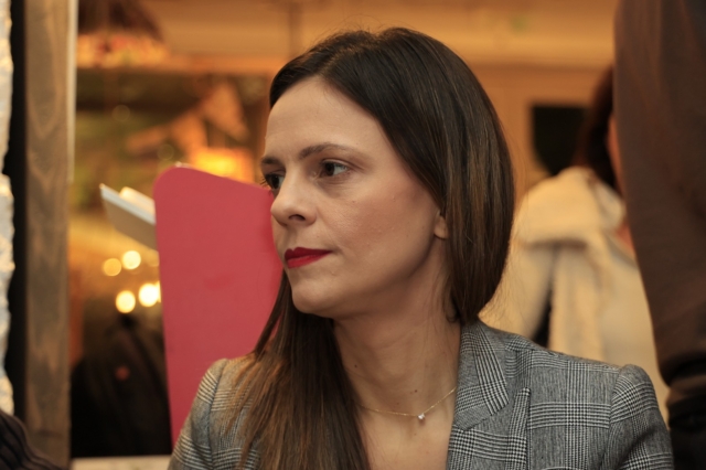 Ανάρτηση Έφης Αχτσιόγλου: "Ιστορικό ψέμα οι δηλώσεις Κεραμέως για τις συλλογικές συμβάσεις"