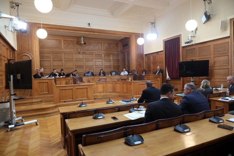 ΣΥΡΙΖΑ-ΠΣ και Νέα Αριστερά κατέθεσαν από κοινού αίτημα για την «έκδοση εντάλματος βίαιης προσαγωγής» του Γ. Ξυλούρη στην Εξεταστική Επιτροπή για τον ΟΠΕΚΕΠΕ