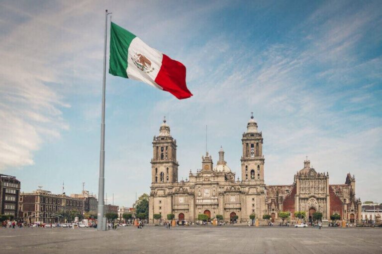 Μεξικό: Παραιτήθηκε ο γενικός εισαγγελέας, Αλεχάντρο Χερτς, μετά από διαφωνίες με την πρόεδρο Αλεχάντρο Χερτς