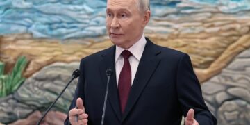 Πούτιν προς την ΕΕ για τα δεσμευμένα περιουσιακά στοιχεία: «Η κυβέρνηση της Ρωσικής Ομοσπονδίας, κατόπιν εντολής μου, καταρτίζει ένα πακέτο ανταποδοτικών μέτρων σε περίπτωση που συμβεί αυτό»