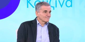 Συνέντευξη Τσακαλώτου στο ΕΡΤnews: "Το βιβλίο του Τσίπρα δεν θεωρώ ότι με αδικεί"