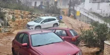 Μεγάλες ζημίες στη Θάσο από την κακοκαιρία “Adel” – Παρασύρθηκαν αυτοκίνητα, καταστράφηκαν δρόμοι