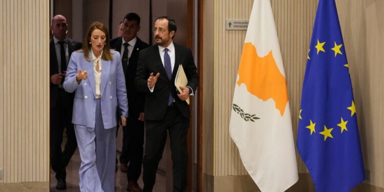 Ο Χριστοδουλίδης προσκαλεί Ερντογάν – Φιντάν στο Άτυπο Συμβούλιο ΥΠΕΞ στην Κύπρο