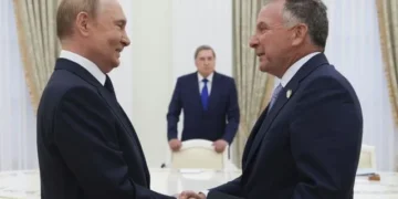 Ντόναλντ Τραμπ για τις επαφές των Αμερικανών αξιωματούχων με τον Βλαντίμιρ Πούτιν στη Μόσχα: "Χρειάζονται δύο για το τανγκό"