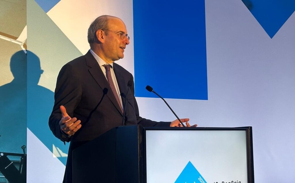 Κωστής Χατζηδάκης στην εκδήλωση του ΣΕΒ για την απονομή των βραβείων «ΕΛΛΗΝΙΚΗ ΑΞΙΑ 2025»: "Σε επτά άξονες η στήριξη της βιομηχανίας"