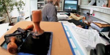 Τι ισχύει για το καθεστώς διαδοχικής ασφάλισης των δημοσίων υπαλλήλων - Τι αναφέρει η εγκύκλιος του ΕΦΚΑ