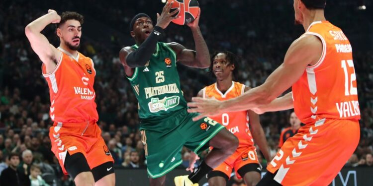 Euroleague: Ο Παναθηναϊκός με κακή εμφάνιση έχασε στο ΟΑΚΑ από την Βαλένθια με 89-79 και έπεσε από την κορυφή