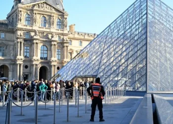 Λούβρο: Μεγάλες ζημίες σε εκατοντάδες εκθέματα από διαρροή νερού