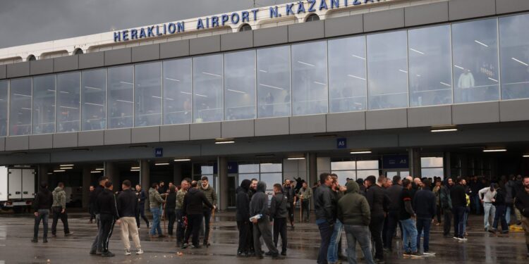 Κρήτη: Κλειστό και πάλι το αεροδρόμιο «Ν. Καζαντζάκης» στο Ηράκλειο - Αύριο η νέα συνεδρίαση της συντονιστικής επιτροπής