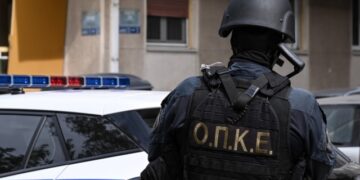 Ίλιον: Συνελήφθη αστυνομικός της ΟΠΚΕ μετά από καταγγελία για βιαιοπραγία σε 12χρονο