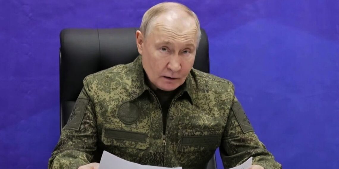 Ρωσία: Ο Πούτιν υπέγραψε διάταγμα για εκπαίδευση εφέδρων