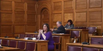 Η Ζωή Κωνσταντοπούλου κατήγγειλε ότι δέχθηκε απειλές κατά της ζωής της από τον “Φραπέ”