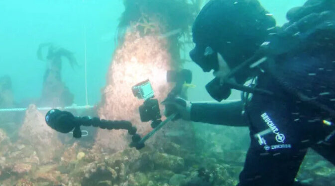 Γαλλία: Γάλλοι θαλάσσιοι αρχαιολόγοι ανακάλυψαν στη Βρετάνη ένα γιγάντιο υποθαλάσσιο τείχος 7.000 ετών