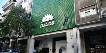 ΠΑΣΟΚ: Διαγράφεται ο Γιώργος Λαμπράκης μετά την σύλληψή του για το σκάνδαλο του ΟΠΕΚΕΠΕ