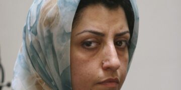 Ιράν: Συνελήφθη και πάλι η βραβευμένη με Νόμπελ Ειρήνης Ναργκίς Μοχαμαντί