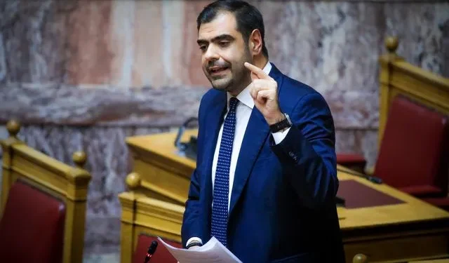 Αγροτικές κινητοποιήσεις: Η κυβέρνηση απειλεί τους αγρότες με "συνέπειες του νόμου"