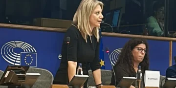 Ανάρτηση Μαρίας Καρυστιανού: «Η Ε.Ε. ευλογεί στην Ελλάδα Κράτος αδίκου»