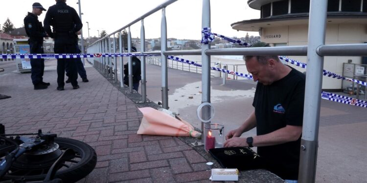 Σοκ στην Αυστραλία από την τρομοκρατική επίθεση στην παραλία Μπόνταϊ στο Σίδνεϊ: Τουλάχιστον 12 νεκροί και 29 τραυματίες