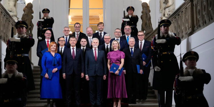 Τσεχία: Ανέλαβε η νέα κυβέρνηση με πρωθυπουργό τον δισεκατομμυριούχο Αντρέι Μπάμπις