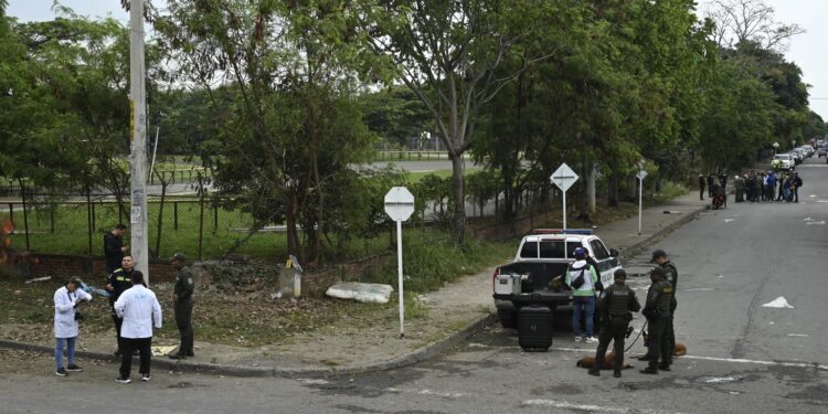 Κολομβία: Βομβιστικές επιθέσεις ανταρτών - Νεκροί τέσσερις αστυνομικοί