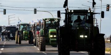 Αγροτικές κινητοποιήσεις: Συνεχίζονται εντονότερες, μετά το φιάσκο με τον ΕΛΓΑ