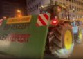 Βρυξέλλες: Εκατοντάδες τρακτέρ περικύκλωσαν το Ευρωπαϊκό Συμβούλιο