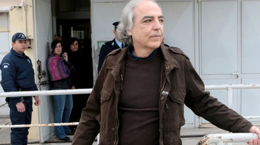 Ανακοίνωση δύο οργανώσεων αλληλεγγύης στα θύματα τρομοκρατίας για την απόφαση του ΕΚΚΟΜΕΔ να μην χρηματοδοτήσει την εκπομπή του Παπαχελά για τη 17Ν