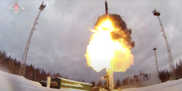 Ρωσικά αντίποινα για το χτύπημα ρωσικού τάνκερ στη Μεσόγειο – Βαλλιστικός πύραυλος έπληξε την Οδησσό