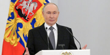 Βλαντιμίρ Πούτιν: Ληστές οι Ευρωπαίοι – Η Ουκρανία δεν είναι έτοιμη να αποδεχθεί μια ειρηνευτική συμφωνία