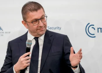 Συνεχίζει τις προκλήσεις ο Μίτσκοσκι με το όνομα «Μακεδονία»