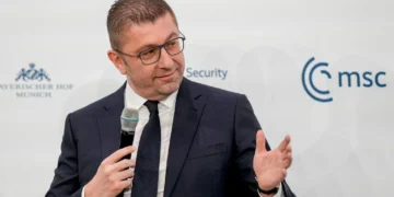 Συνεχίζει τις προκλήσεις ο Μίτσκοσκι με το όνομα «Μακεδονία»