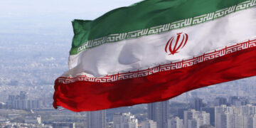 Το Ιράν προθυμοποιείται να προσφέρει βοήθεια στη Βενεζουέλα στη σύγκρουση με τις ΗΠΑ