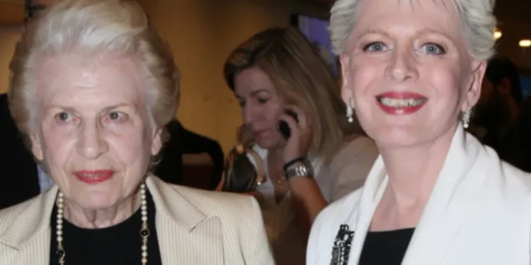 Πέθανε η πρώτη γυναίκα βουλευτής του ΠΑΣΟΚ, Σύλβα Ακρίτα, μητέρα της Έλενας Ακρίτα