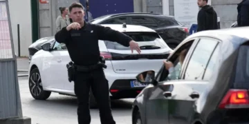 Πολωνία: Συνελήφθη στη Βαρσοβία ο Πολωνός πρέσβης στο Παρίσι για υπόθεση κυκλώματος πλαστών πτυχίων