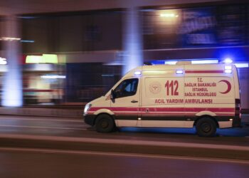 Τουρκία: Λεωφορείο έπεσε σε χαράδρα κοντά στην Κωνσταντινούπολη – 4 νεκροί και 7 τραυματίες