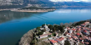 Ιωάννινα: Διασώθηκε 54χρονη που έπεσε στη λίμνη Παμβώτιδα