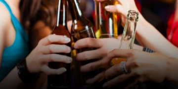 Δύο δεκαπεντάχρονες στο νοσοκομείο Ιωαννίνων μετά από κατανάλωση αλκοόλ – Δύο συλλήψεις