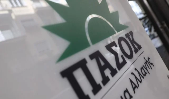 Κώστας Τσουκαλάς για την απαγόρευση μετάδοσης από το κανάλι της Βουλής των συνεδριάσεων της Εξεταστικής Επιτροπής: "Ο Κακλαμάνης επιχειρεί διαχείριση πολιτικού κόστους για λογαριασμό του Μητσοτάκη"