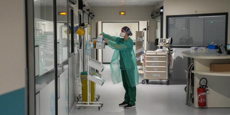 Λάρισα: Σε κρίσιμη κατάσταση στο Πανεπιστημιακό Νοσοκομείο τρίχρονο παιδί που υπέστη εγκεφαλίτιδα από τη γρίπη