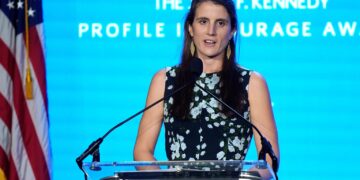 ΗΠΑ: Πέθανε η εγγονή του Τζον Φ. Κένεντι σε ηλικία 35 ετών μετά από μάχη με σπάνια μορφή λευχαιμίας