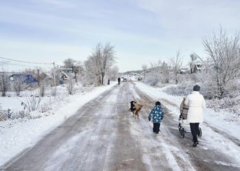 Η εξέλιξη του βρεφικού καροτσιού και πώς επηρεάζει την καθημερινότητα των γονιών