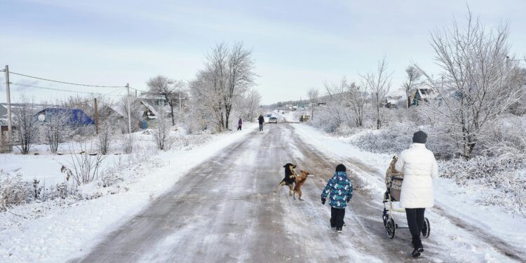 Η εξέλιξη του βρεφικού καροτσιού και πώς επηρεάζει την καθημερινότητα των γονιών