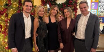 Αγροτικές κινητοποιήσεις: Παραμένουν παραταγμένα στα μπλόκα τα τρακτέρ – Χωρίς προβλήματα η κυκλοφορία των οχημάτων