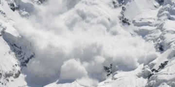 Σφοδρές χιονοπτώσεις στην Τουρκία - Τρεις νεκροί από χιονοστιβάδες